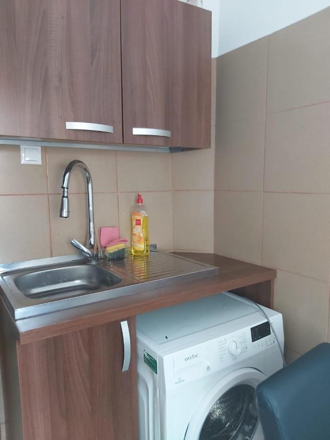 Apartment Mega Mall Monza National Arena Букурещ Екстериор снимка